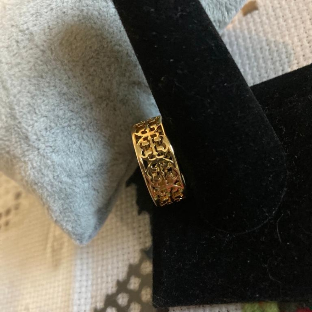 Tory Burch Ring - Picture 5 of 6